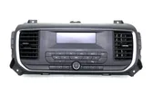 Panel / Radioodtwarzacz CD/DVD/GPS