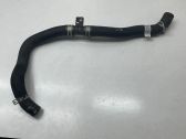 Tuyau de liquide de refroidissement moteur