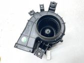 Hybrid/electric vehicle battery fan
