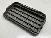 Quarter panel pressure vent