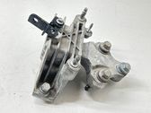 Engine mount bracket