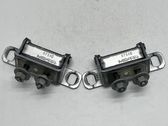 Tailgate/trunk/boot hinge
