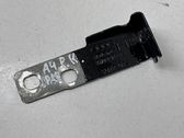 Fender mounting bracket