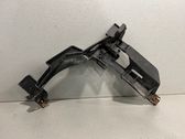 Headlight/headlamp mounting bracket