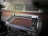 Radio / CD-Player / DVD-Player / Navigation