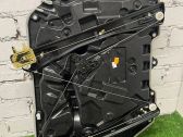 Front window lifting mechanism without motor