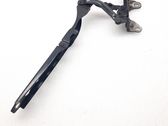 Engine bonnet/hood hinges