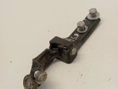 Sliding door middle roller runner