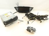 Radio / CD-Player / DVD-Player / Navigation