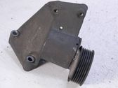 Engine mounting bracket