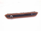 Head unit multimedia control