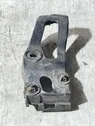 Fender mounting bracket