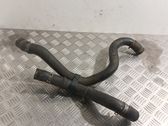 Tuyau de liquide de refroidissement moteur