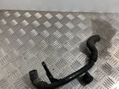 Tuyau de liquide de refroidissement moteur