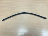 Windshield/front glass wiper blade