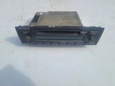 Radio / CD-Player / DVD-Player / Navigation