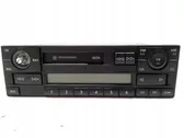 Radio / CD-Player / DVD-Player / Navigation