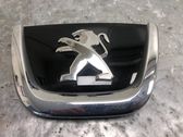 Manufacturer badge logo/emblem