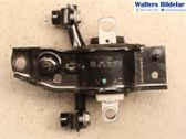 Engine mount bracket