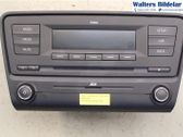 Radio / CD-Player / DVD-Player / Navigation
