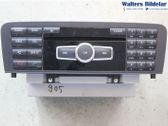 Radio / CD-Player / DVD-Player / Navigation