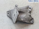 Engine mounting bracket