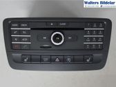 Radio / CD-Player / DVD-Player / Navigation