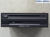 Radio / CD-Player / DVD-Player / Navigation