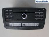 Radio / CD-Player / DVD-Player / Navigation