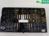 Moldura de la unidad delantera de radio/GPS