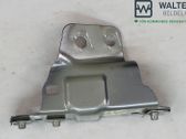 Fender mounting bracket