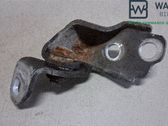 Bisagra inferior puerta delantera