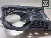 Verkleidung Nebelscheinwerfer / Gitter vorne