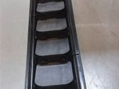 Quarter panel pressure vent