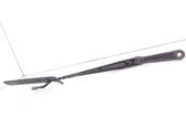 Front wiper blade arm