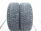 Neumáticos de invierno/nieve con tacos R16