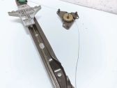 Mechanizm podnoszenia szyby tylnej bez silnika