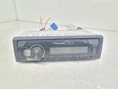 Radio / CD-Player / DVD-Player / Navigation