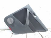 Moldura del tarjetero de la puerta trasera