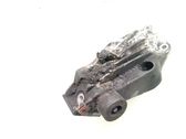 Engine mounting bracket