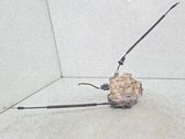 Cerradura de puerta delantera