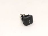12 V Socket (rear)
