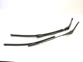 Headlight wiper blade set