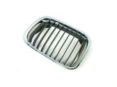 Grille calandre supérieure de pare-chocs avant