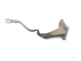 Engine mounting bracket