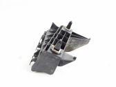 Rear bumper mounting bracket