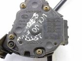 Accelerator throttle pedal