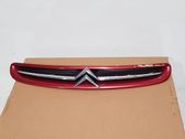 Quarter panel pressure vent