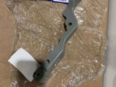 Headlight/headlamp mounting bracket