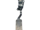 Accelerator throttle pedal